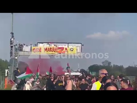 Sciopero Milano, il corteo blocca la tangenziale e spunta lo striscione ‘Gen Maranza’